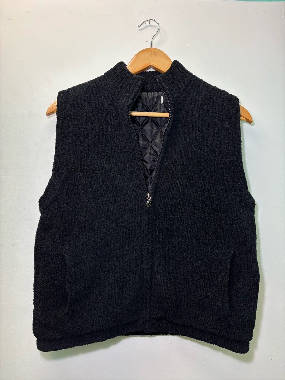 Women’s Black Zip-Up Quilted-Lined Vest